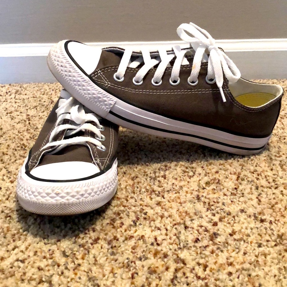 CONVERSE - Low Tops - Grey/white - Women’s 7.5
